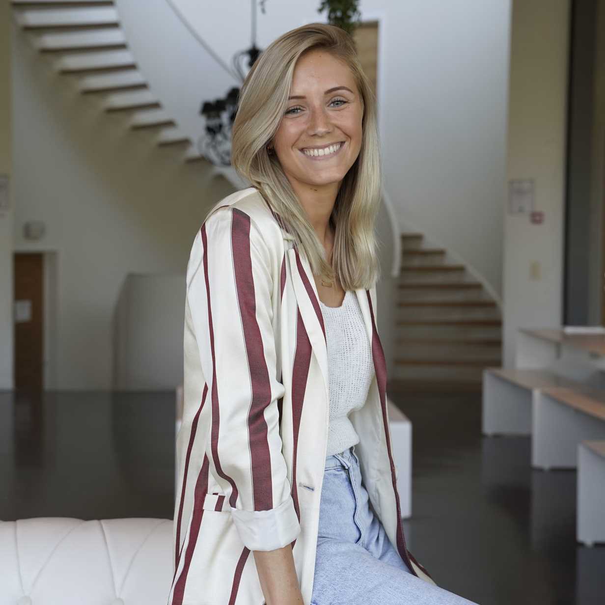 JULIE RONGÉ